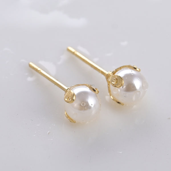 Royal Pearl Stud Earrings