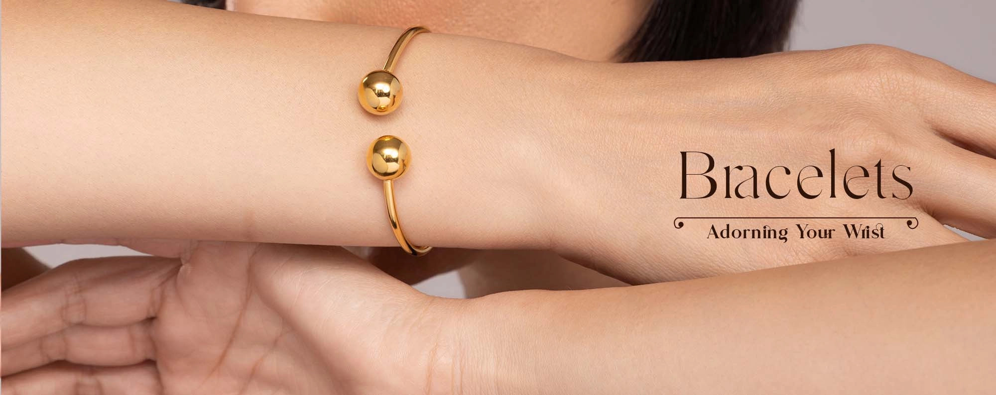 CHAIN BRACELETS Banner