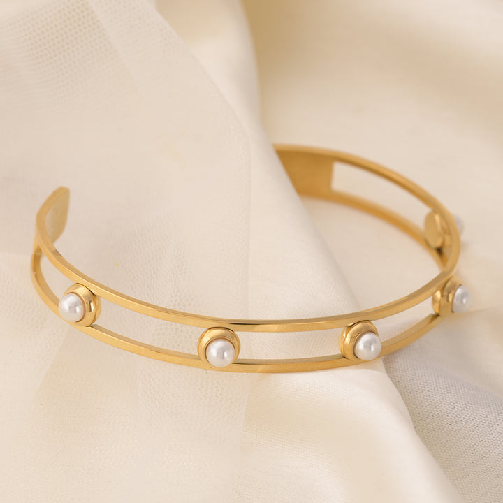 Shop Pearlesque Harmony Gold Bracelet Palmonas-1