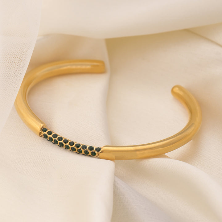 Shop Emerald Elegance Gold Circular Bracelet Palmonas-1