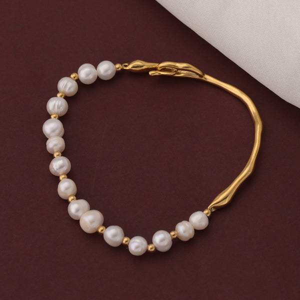 Gilded Harmony Pearl Bracelet