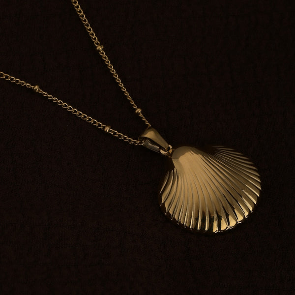 Golden Shell Necklace