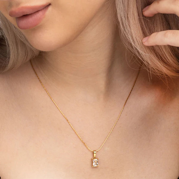 Shop Delicate Moonstone Necklace- 18k Gold Plated Palmonas-4