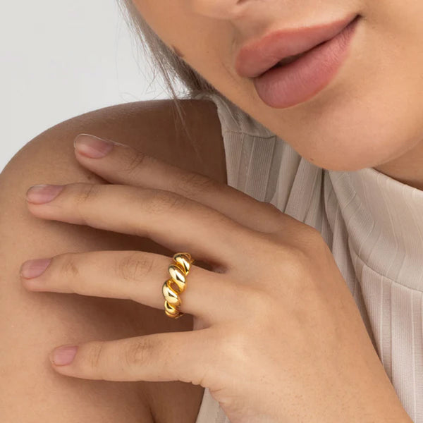 Croissant Love Ring- 18k Gold Plated
