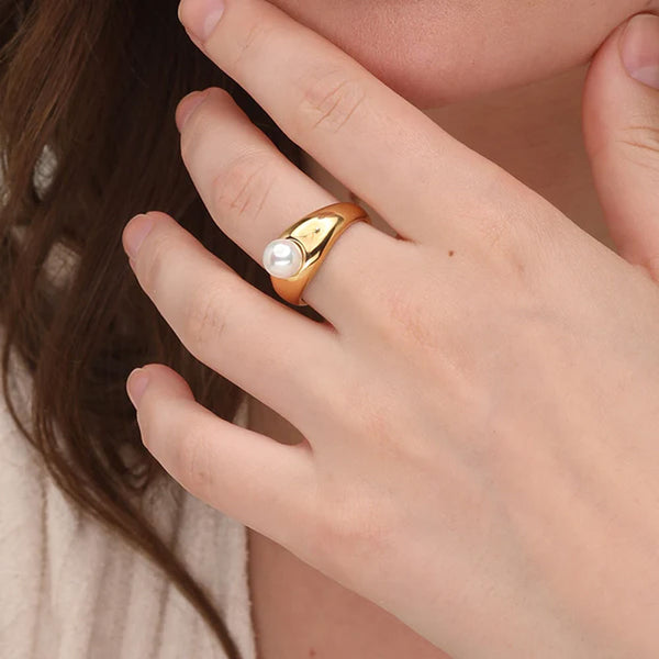 Bold Pearl Ring- 18k Gold Plated