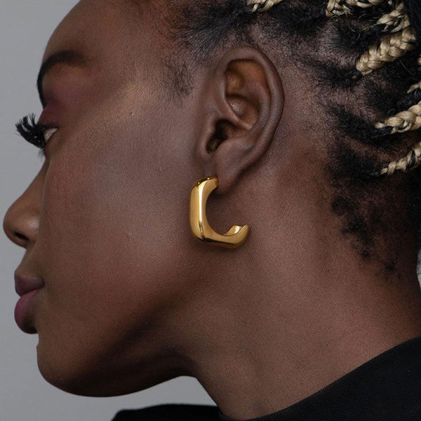 Shop Big Half Square Hoop Earrings- 18k Gold Plated Palmonas-2
