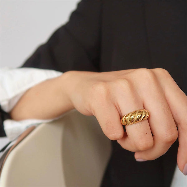 Rope Twisted Bold Ring | 18k Gold Plated