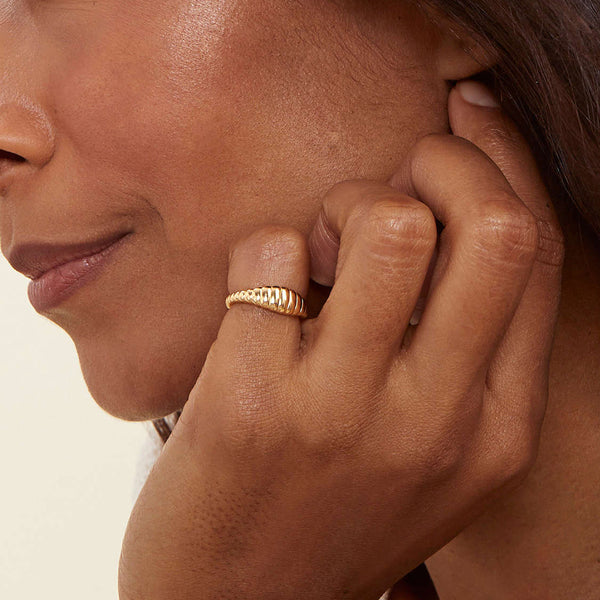 Vintage Ribbed Dome Ring | 18k Gold Plated